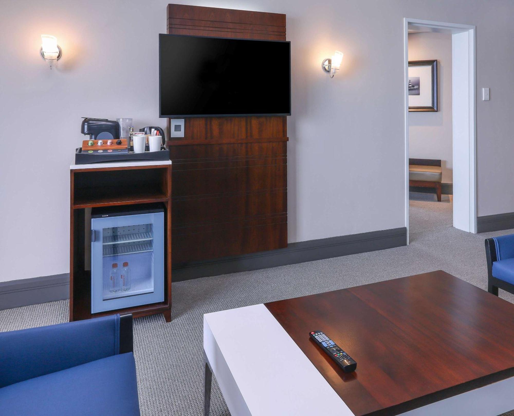 Hotel Garden Court East London Esterno foto